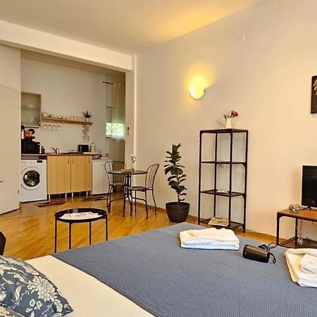Sweet Dreams Suites Calea Victoriei Sunny Studio Bucharest Exterior photo
